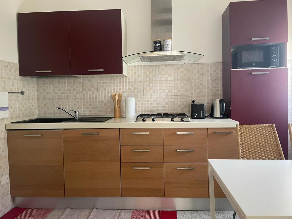 White Smile Apartment 诺阿莱 外观 照片